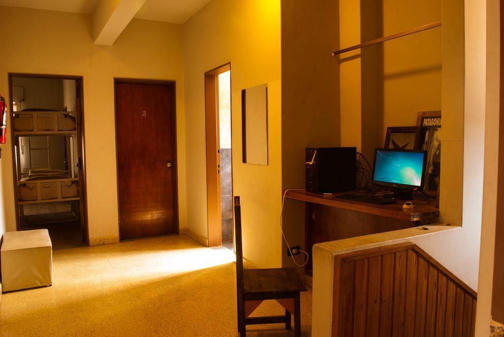 Loica Hostel Puerto Madryn Esterno foto
