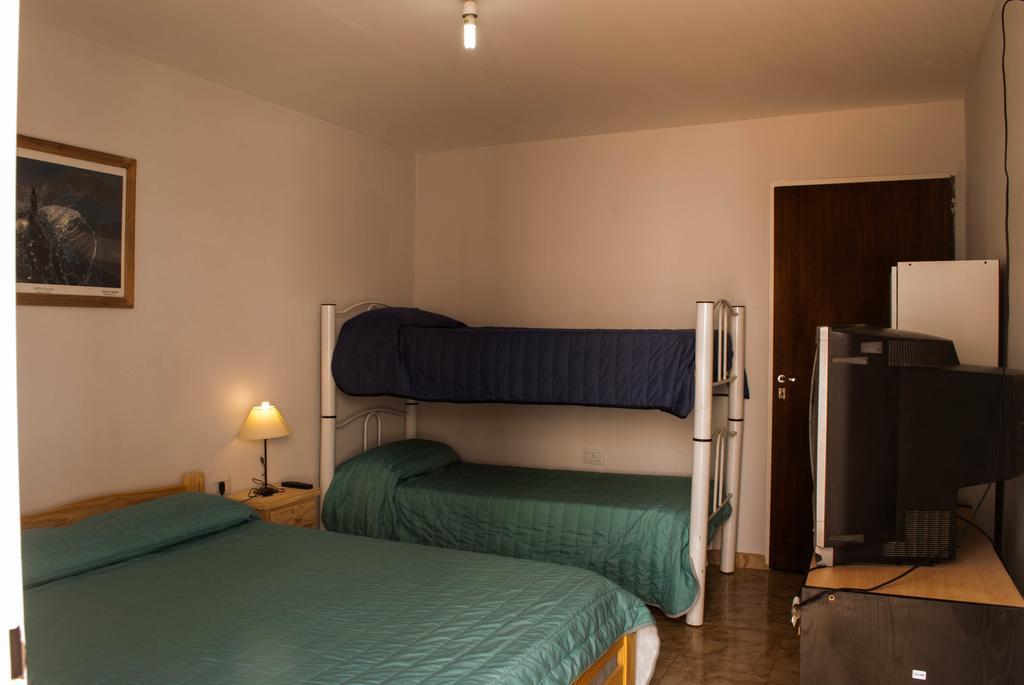 Loica Hostel Puerto Madryn Esterno foto