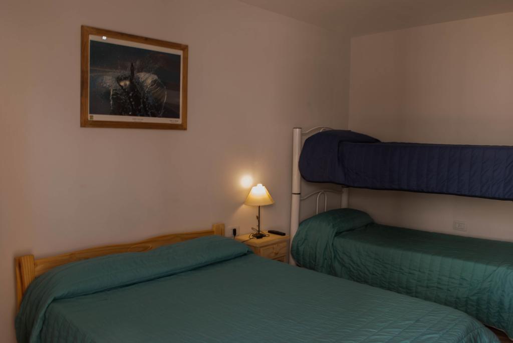Loica Hostel Puerto Madryn Esterno foto